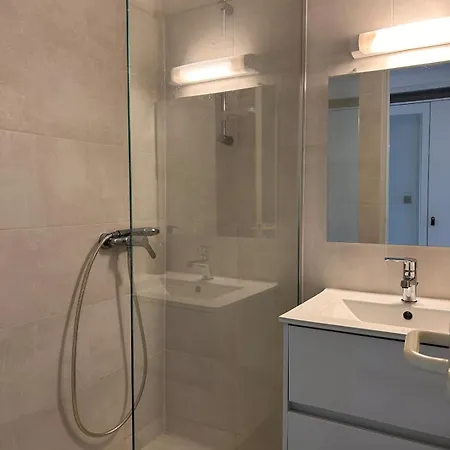 아파트 Marius, Charming 2-room With Sea View 칸느